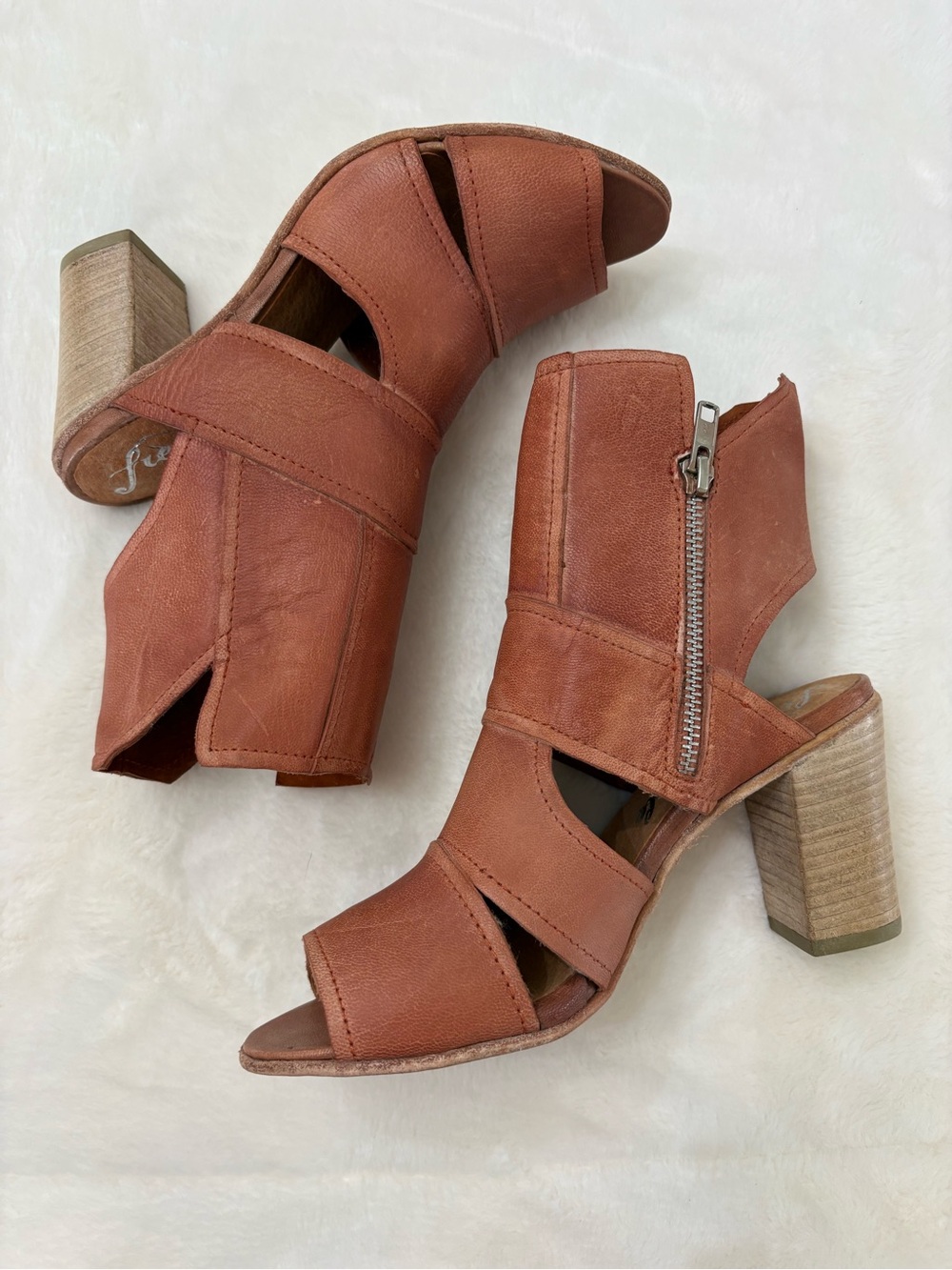 Free People Effie Block Heel Sandals Rust Red Leather Strappy Zip Boho Size
